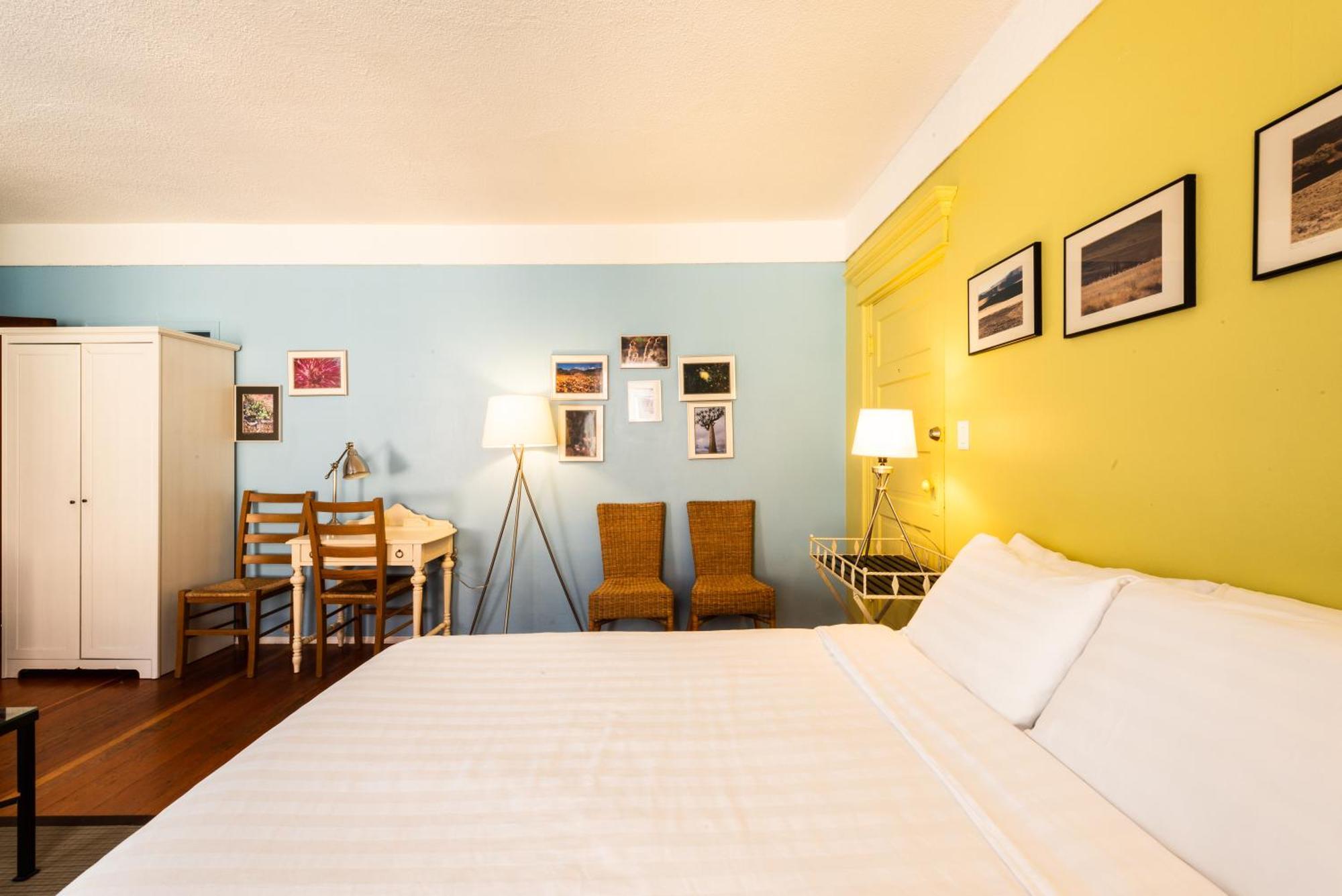 Ocean Island Garden Suites วิกตอเรีย ห้อง รูปภาพ